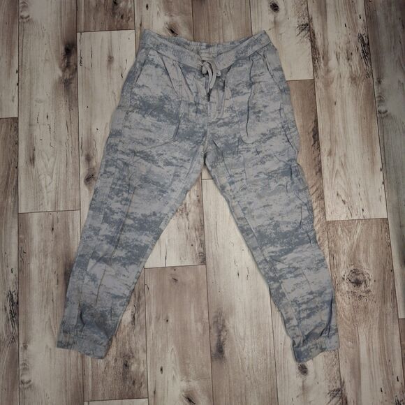 Athleta Farallon Jogger Pants Fog Camo Print Pockets Drawstring Women Size M - Picture 1 of 4